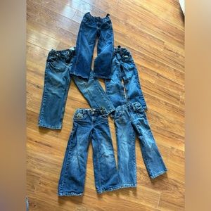 Boys size 5 reg wrangler jeans ( one 4R cinch)